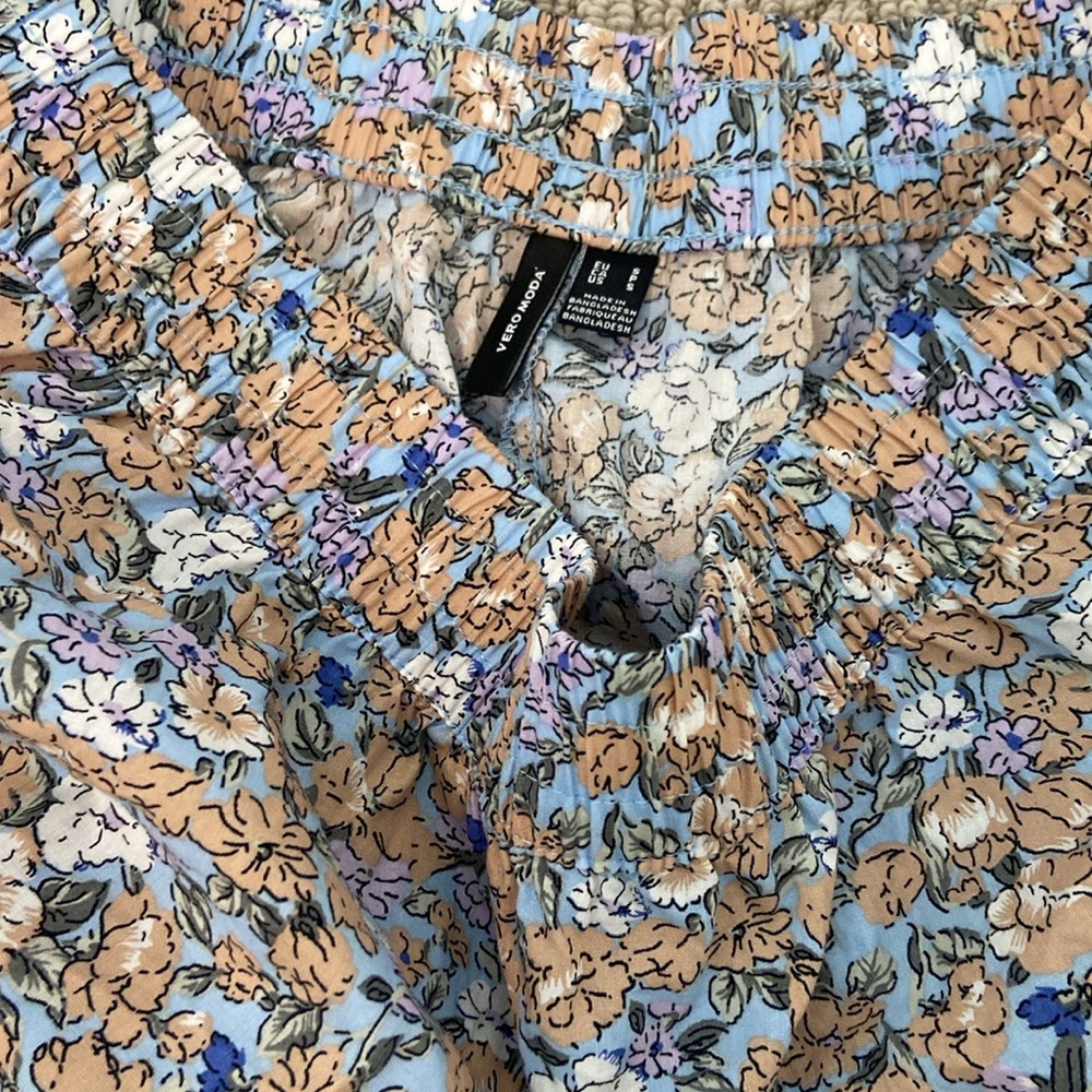 Vero Moda Floral Print Skater Skirt, size S - Picture 4 of 6